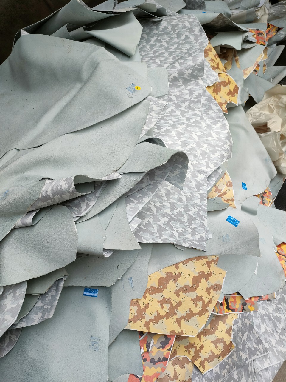 Nơi Thu Mua Vải Thanh Lý Hà Nội Giá Cao