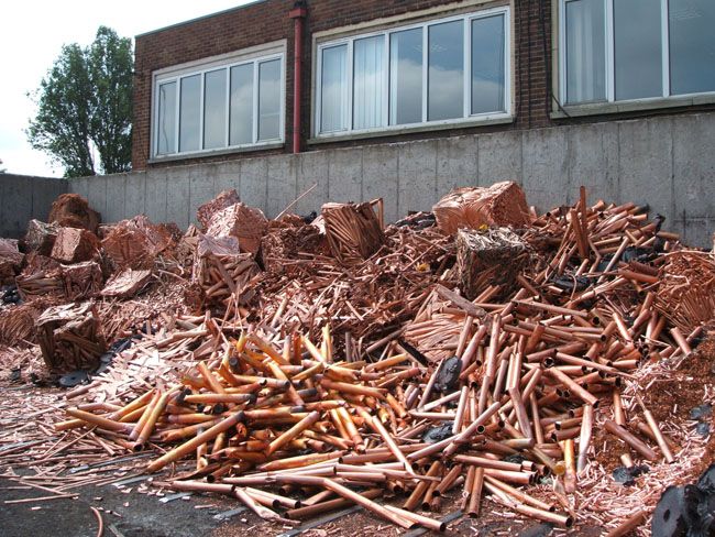 Công ty thu mua phế liệu Bình Phước giá cao, uy tín